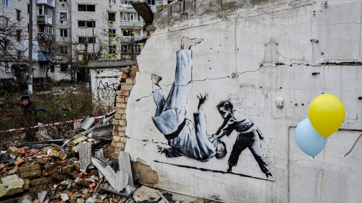 Banksy pro Ukrajinu: poražený Putin a penis místo jaderné hlavice